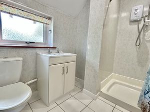 Downstairs Shower Room- click for photo gallery